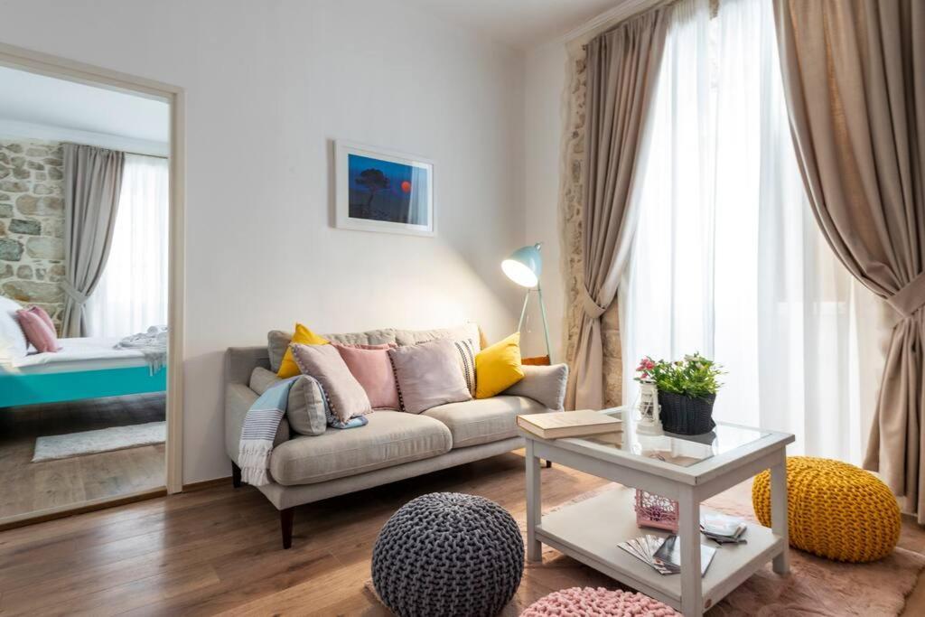 Flora-Heartbeat Old City Three Bedrooms Apartment Дубровник Екстер'єр фото
