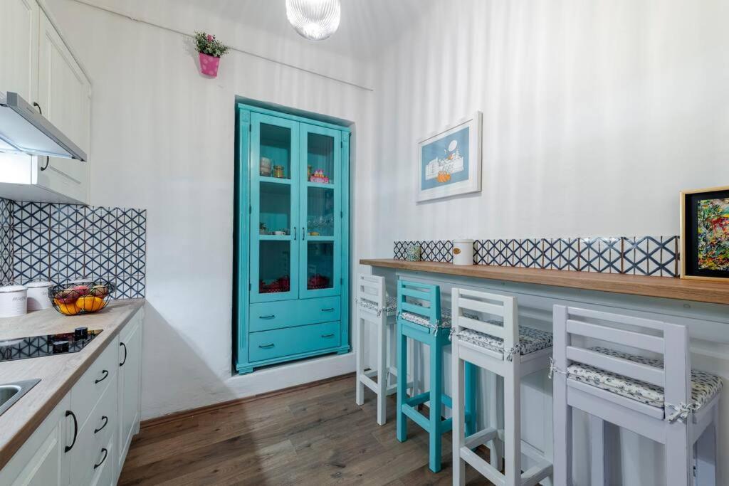Flora-Heartbeat Old City Three Bedrooms Apartment Дубровник Екстер'єр фото